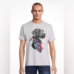 BLACK LAB DOG w/
AMERICAN FLAG BANDANA
Short Sleeve T-Shirt Gray size large